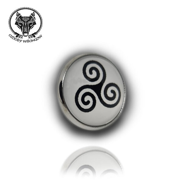 pin-triskelion